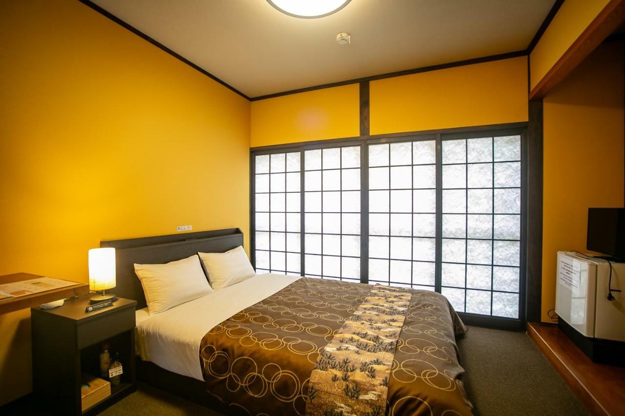Ryokan Lamp No Yado Yufu